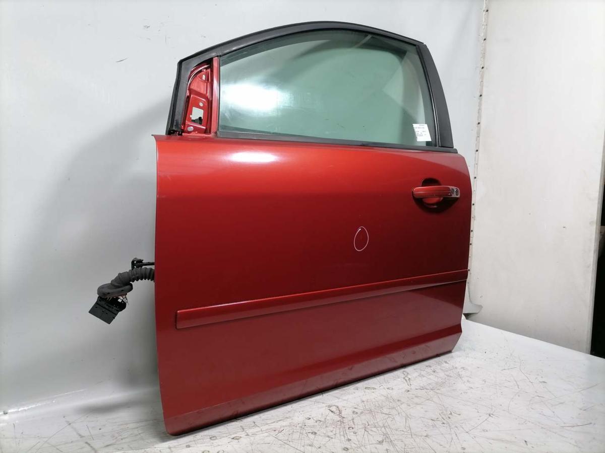 Ford Focus 2 original T&uuml;r vorn links Tango Rot 5-T&uuml;rer Bj.2006